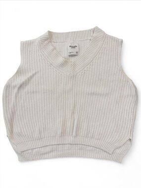 Abercrombie & Fitch Women's Cream V-Neck Knit Sweater Vest Medium